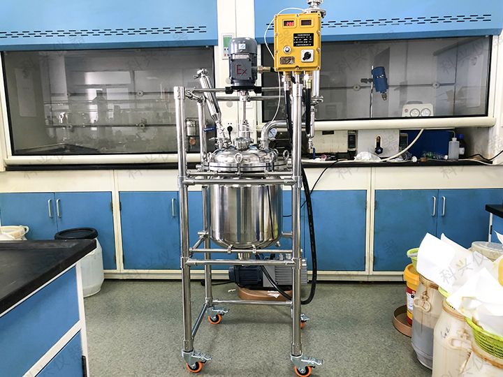 上?？婆d儀器與上海某實(shí)業(yè)公司合同不銹鋼反應(yīng)釜